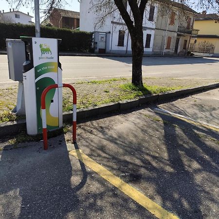 Appartamento Sofia In Zona Residenziale Strategica Wifi Gratuito Carbonara al Ticino Εξωτερικό φωτογραφία