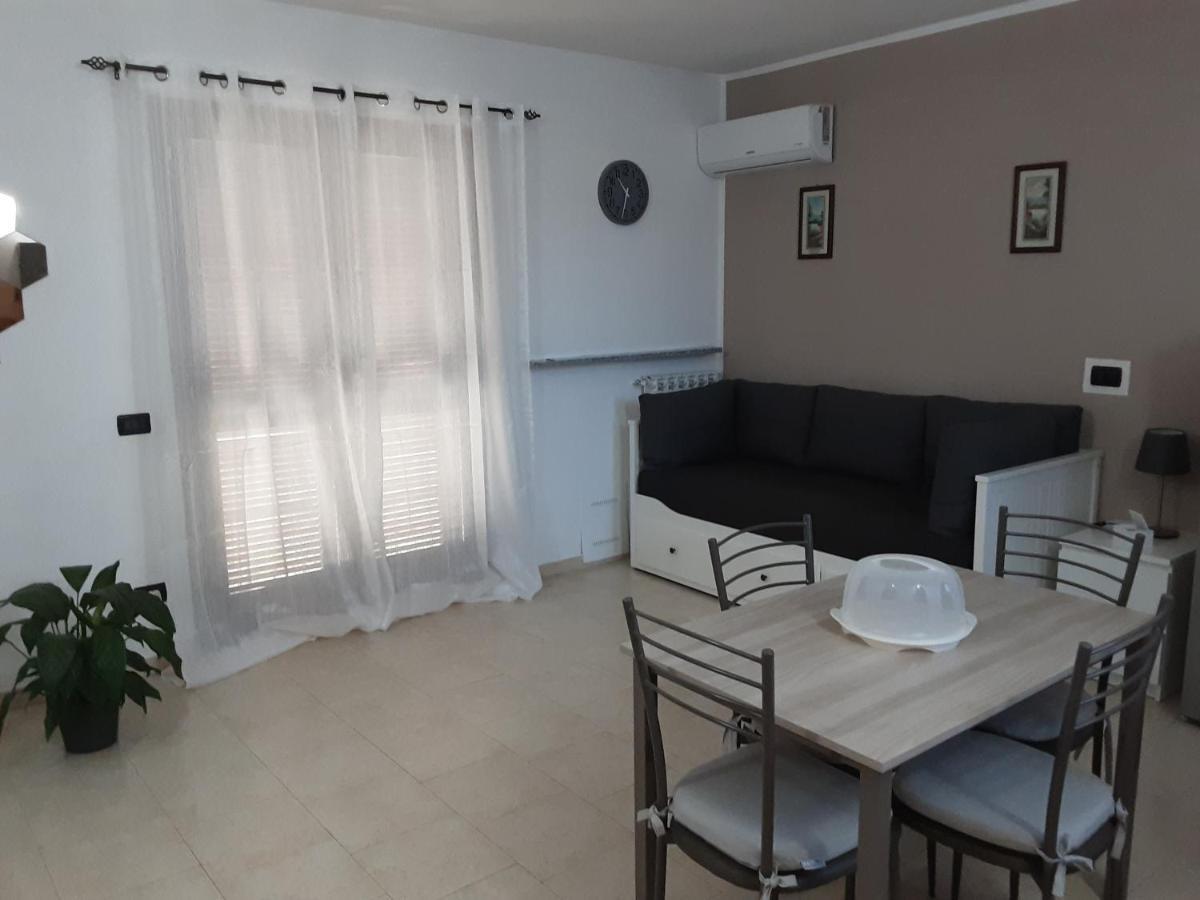 Appartamento Sofia In Zona Residenziale Strategica Wifi Gratuito Carbonara al Ticino Εξωτερικό φωτογραφία